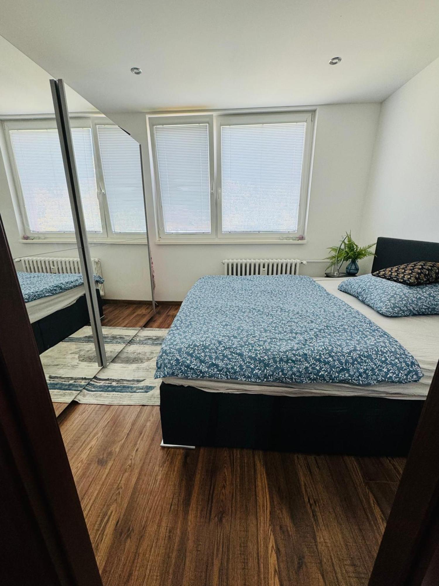 Peti Apartman Centrum Галанта Экстерьер фото